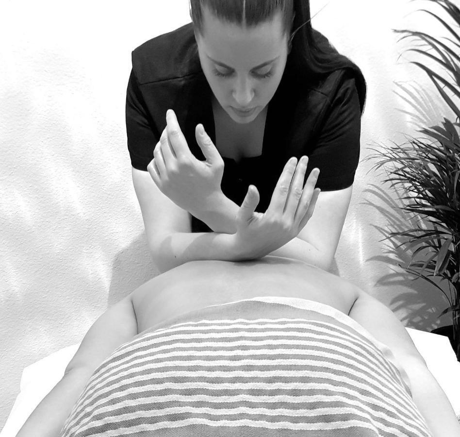 La Villa Mediterranee Wellness Spa Piscine Saint-Drezery Exterior foto
